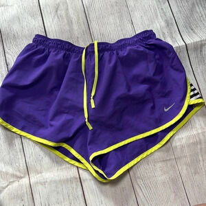 Nike Shorts Size Medium